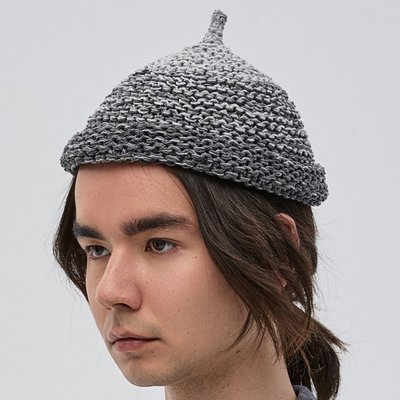HAND KNITTED BEANIE Т2225/191